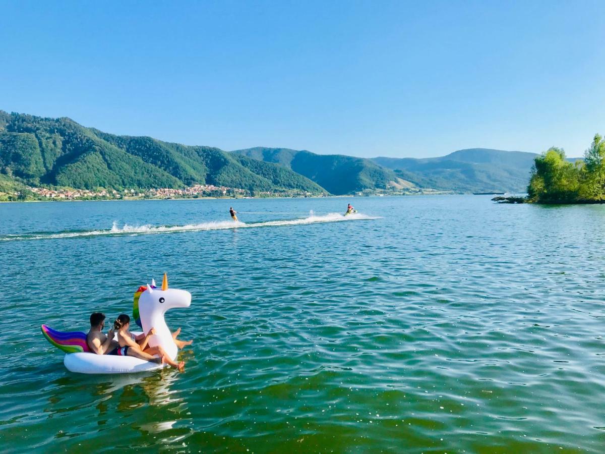 Noah River House Orszowa Zewnętrze zdjęcie