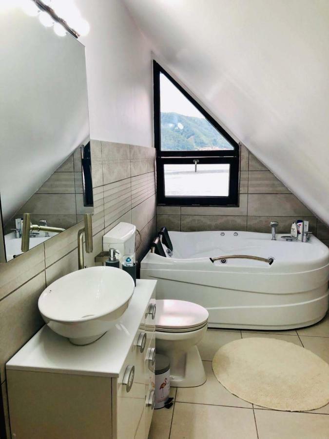 Noah River House Orszowa Zewnętrze zdjęcie